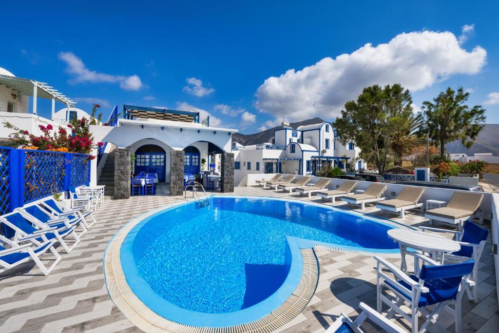 Family-run hotel atmosphere near Perivolos Beach